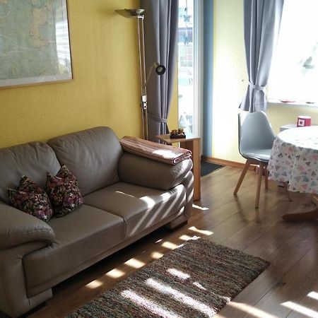 Haus Tertius - Strand- Und Hafennahe Ruhige Ferienwohnung 부숨 외부 사진