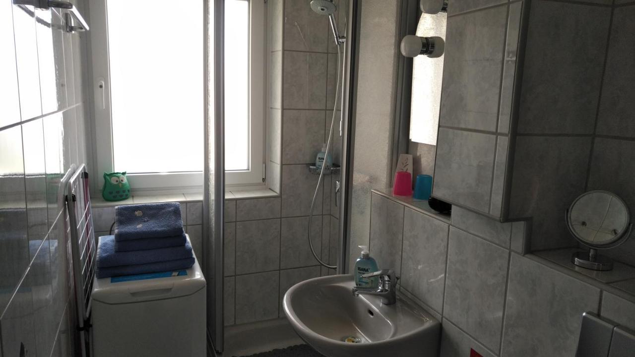 Haus Tertius - Strand- Und Hafennahe Ruhige Ferienwohnung 부숨 외부 사진
