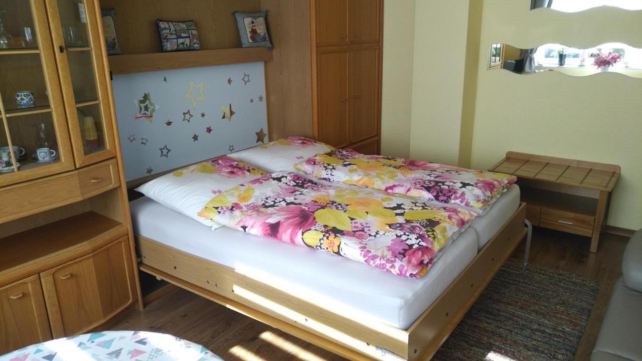 Haus Tertius - Strand- Und Hafennahe Ruhige Ferienwohnung 부숨 외부 사진