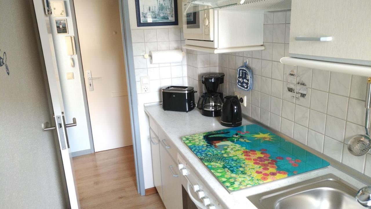 Haus Tertius - Strand- Und Hafennahe Ruhige Ferienwohnung 부숨 외부 사진